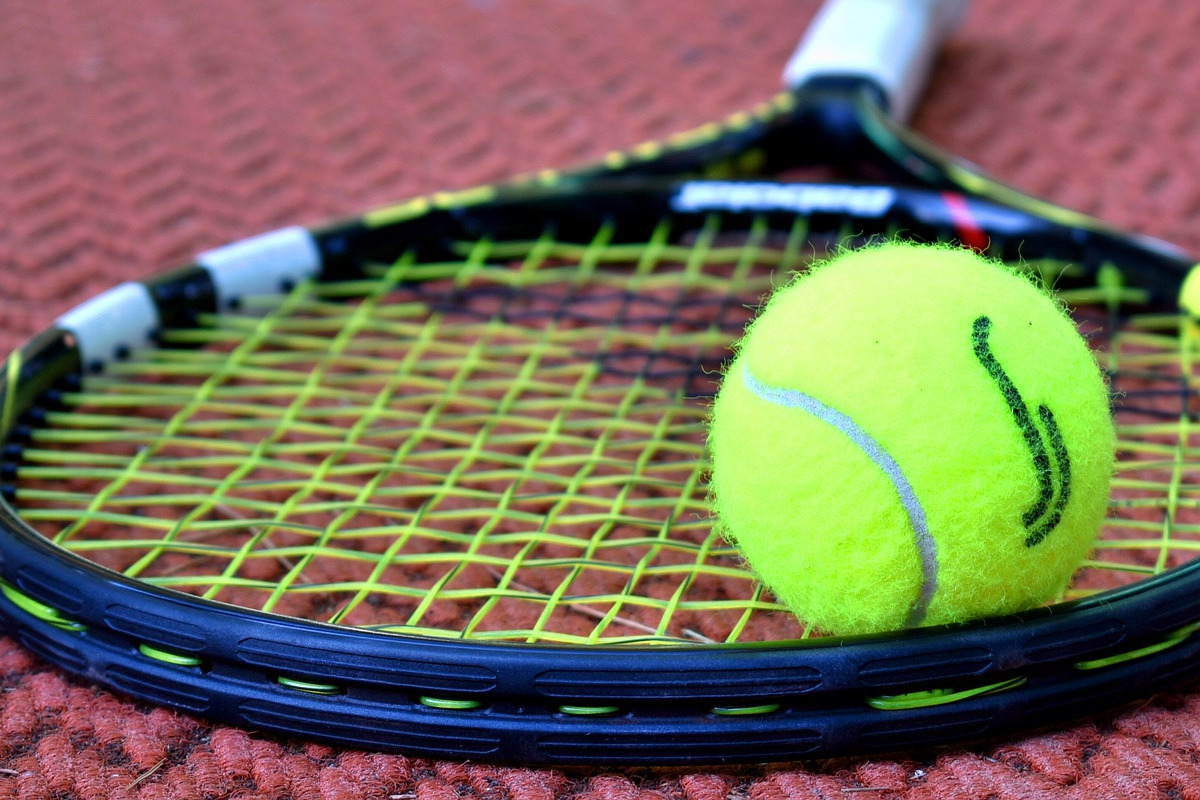 Tennis Handel